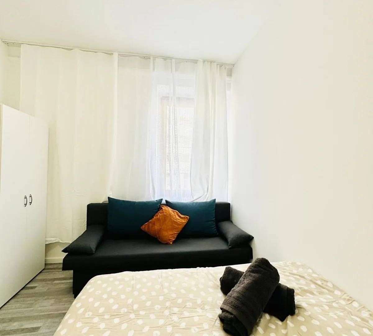 Affordable 4Br Shared Apartment, 10 Min To Fac Platz Vienna Apartment